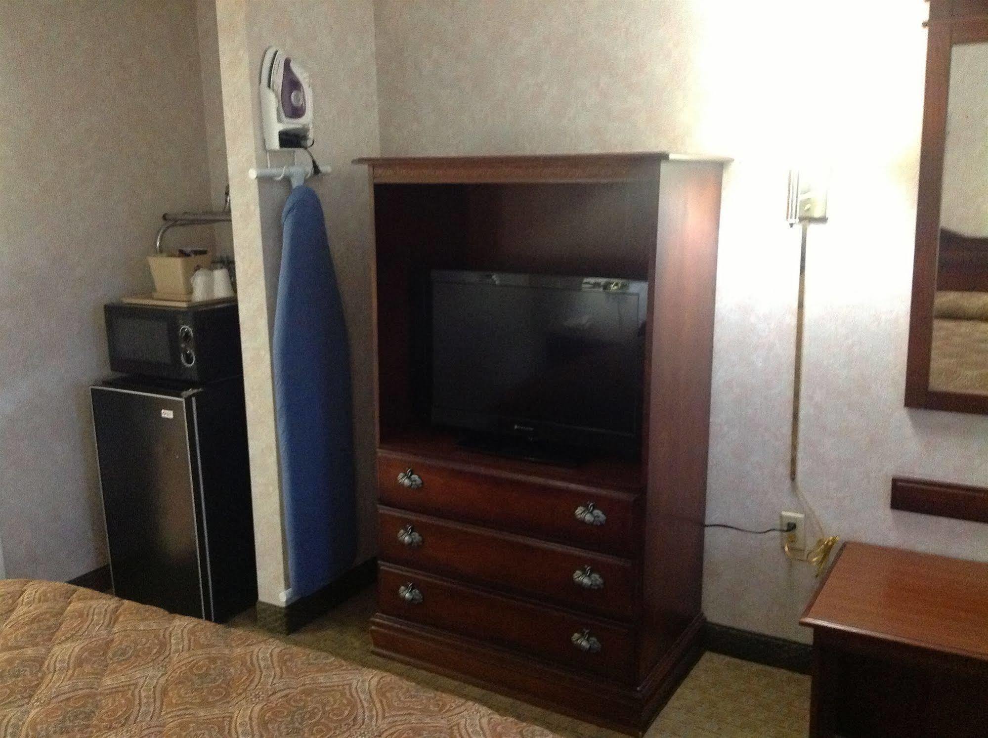 Colonial Inn And Suites - Memphis Southaven Εξωτερικό φωτογραφία