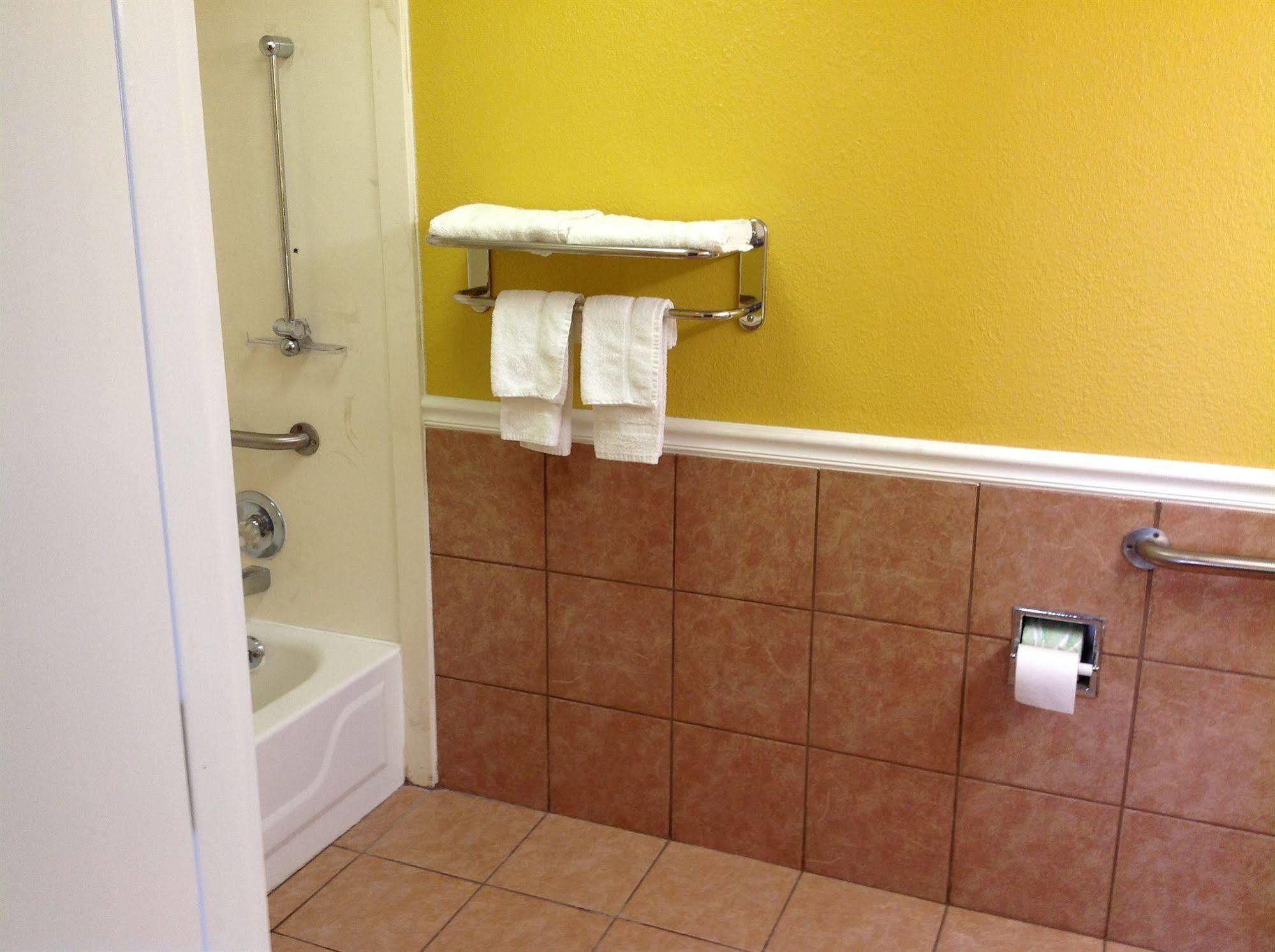 Colonial Inn And Suites - Memphis Southaven Εξωτερικό φωτογραφία