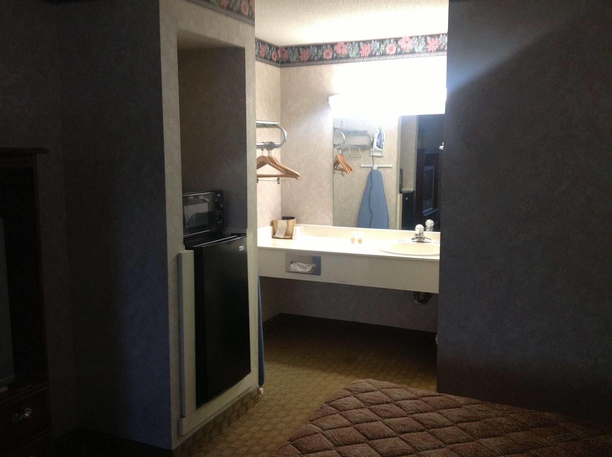 Colonial Inn And Suites - Memphis Southaven Εξωτερικό φωτογραφία