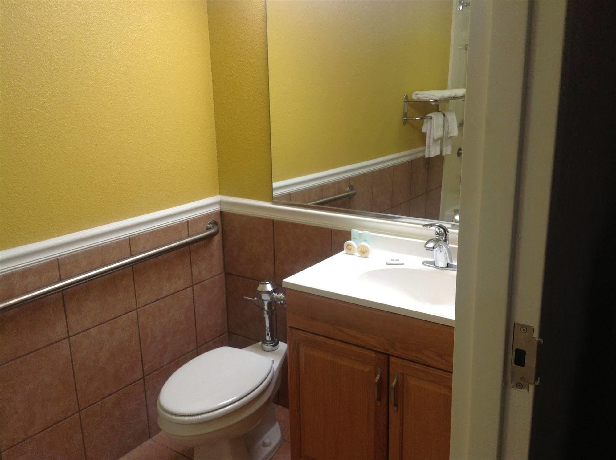 Colonial Inn And Suites - Memphis Southaven Εξωτερικό φωτογραφία